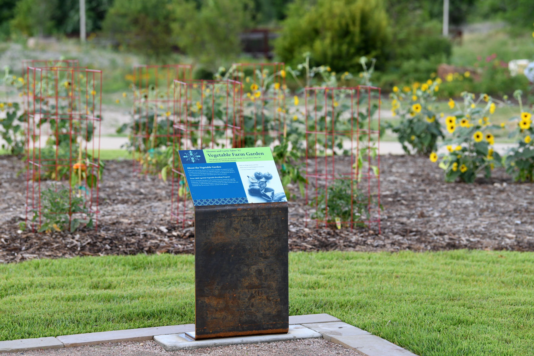 Leach Teaching Gardens